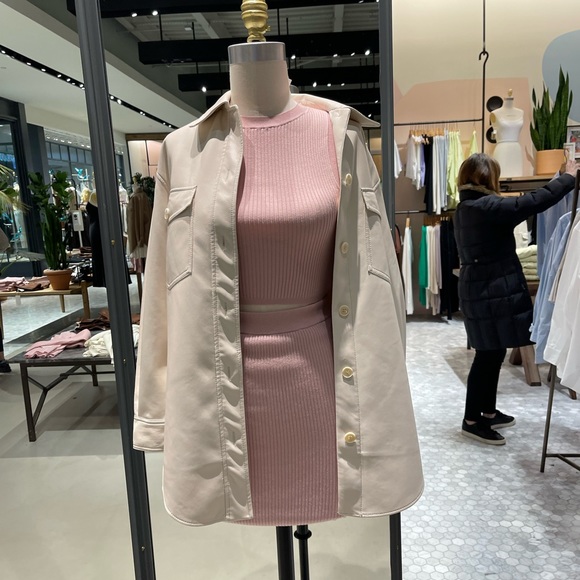 Aritzia Other - NWT Aritzia two-piece matching top and skirt set